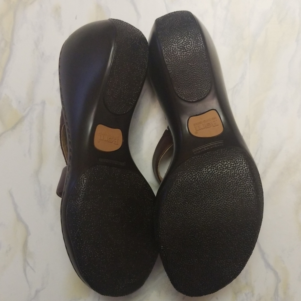 NWOB Born Sandles - Picture 5 of 8